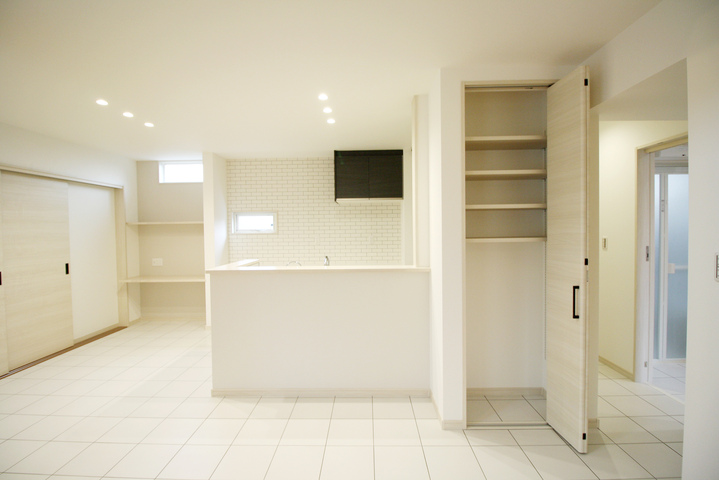 寝室大型ウォークインクローゼット 収納アイデア 施工例ギャラリー ケイアイプレストは新築一戸建 土地販売の不動産会社 ケイアイスター不動産グループ